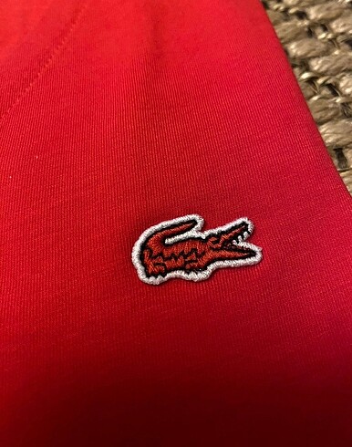 m Beden kırmızı Renk Lacoste