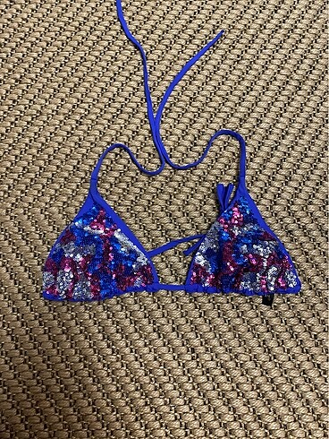 Bikini üstü