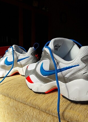 NIKE AIR