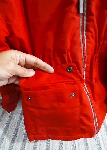 6 Yaş Beden kırmızı Renk H&M Kız Çocuk Kırmızı Fermuarlı Mont