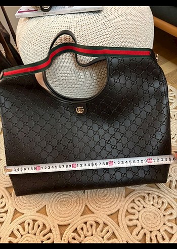 Siyah Deri Gucci Kadın large boy Omuz Çantası ithal üründür - Görsel 2
