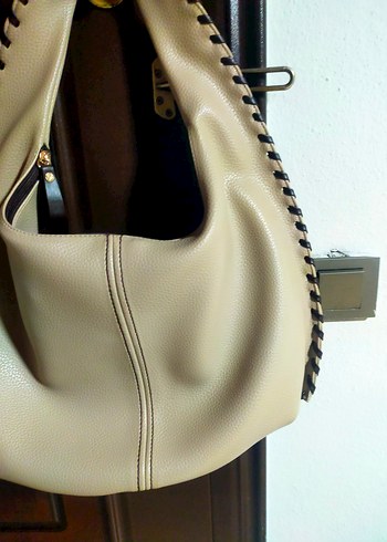 Bej Deri Fermuarlı Kadın Çanta - Görsel 5