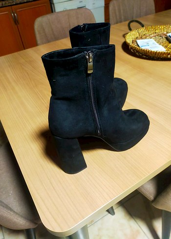 Siyah Lastikli Blok Topuk Kadın Bot - Görsel 2