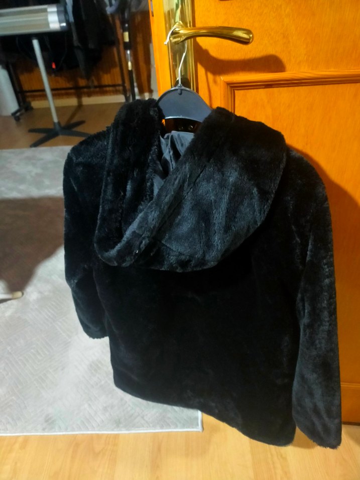 Siyah Kadın Midi Boy Peluş Kaban - Görsel 4
