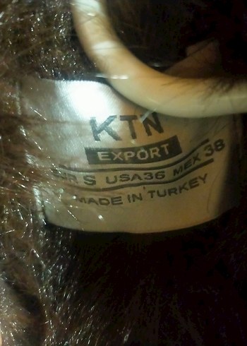 Kahverengi Kürk Detaylı Kadın - Görsel 3