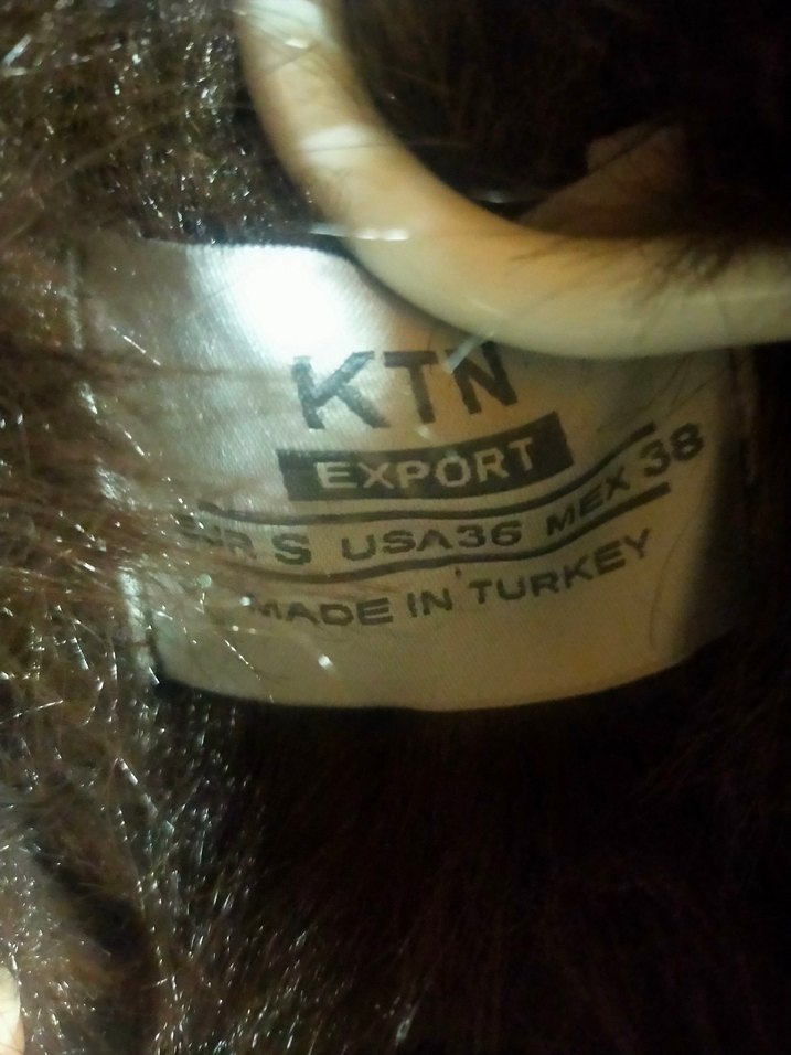 Kahverengi Kürk Detaylı Kadın - Görsel 3