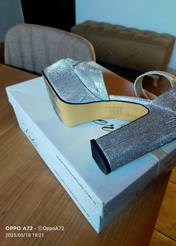 Sifir bir kez giyildi  - Görsel 2