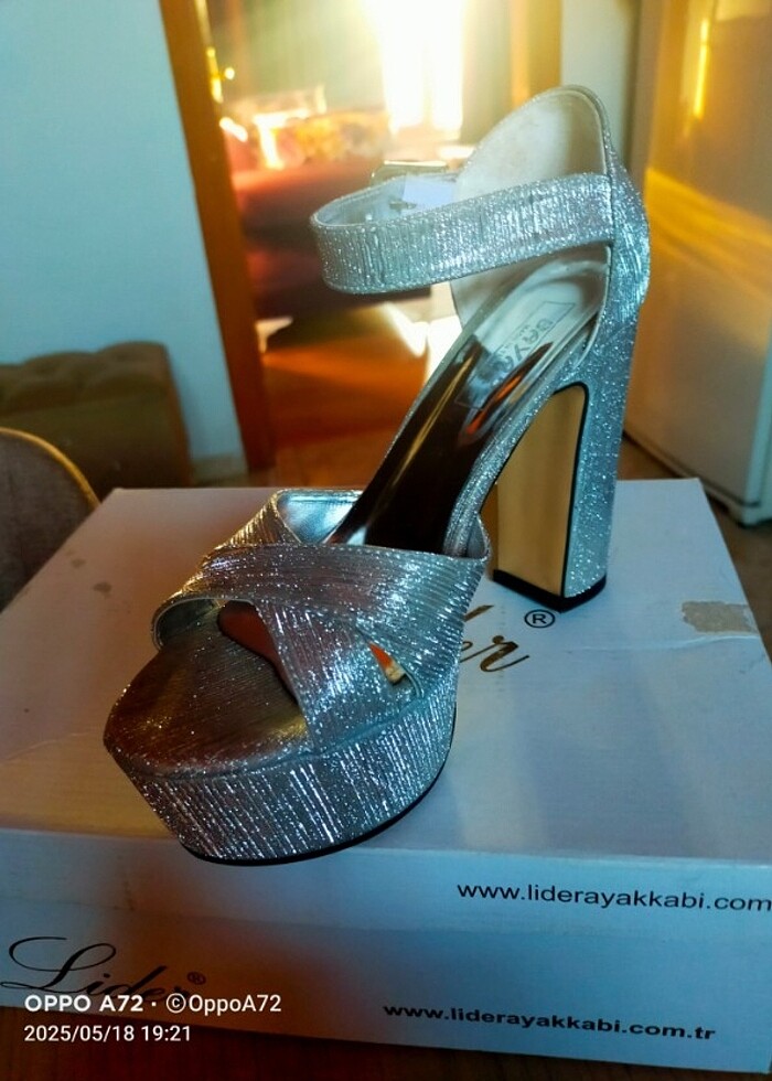 Sifir bir kez giyildi  - Görsel 4