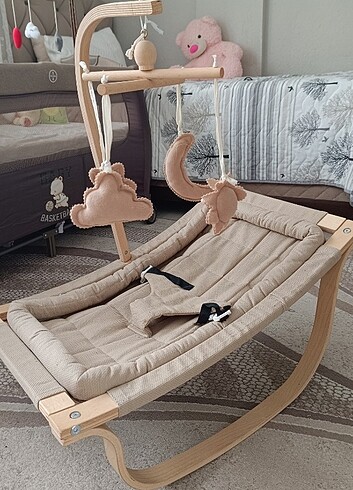 Diğer Anakucağı ahşap ebebek 
