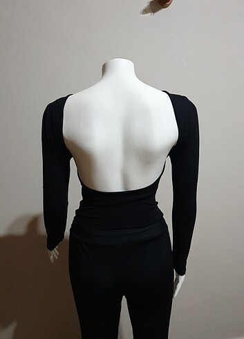 Bershka Xs.s.m.l.xl bedenleri mevcut