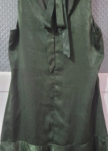 trendyol Kolsuz V Yakalı Uzun Yeşil Kadın Abiye Elbise - Görsel 2