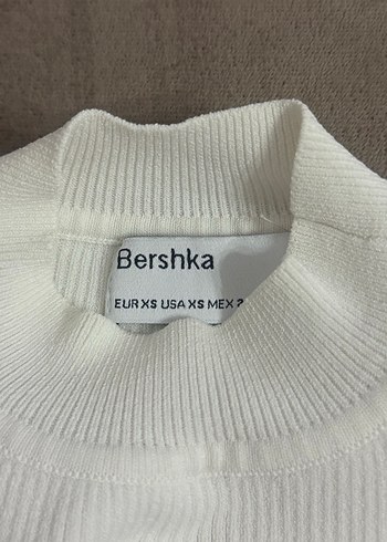 Bershka Sıfır kol crop