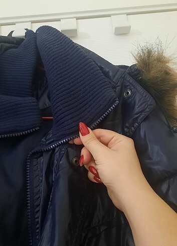 m Beden Kapüşonlu şişme mont 