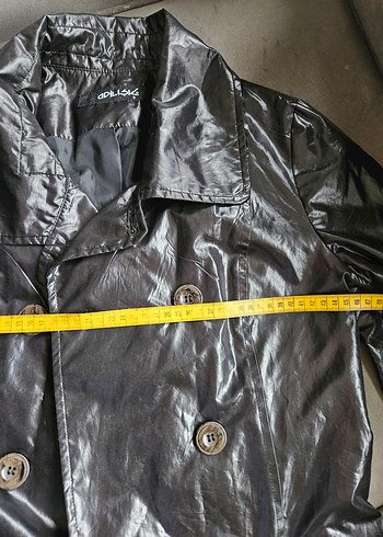 Siyah Parlak Deri Kadın Trençkot - Görsel 8