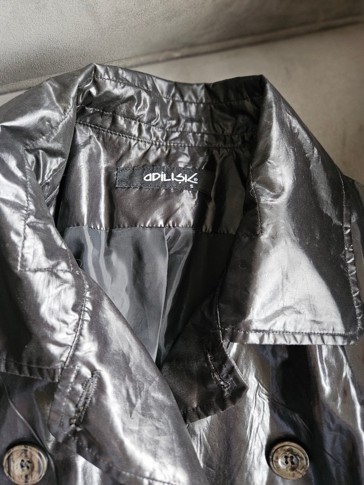 Siyah Parlak Deri Kadın Trençkot - Görsel 5