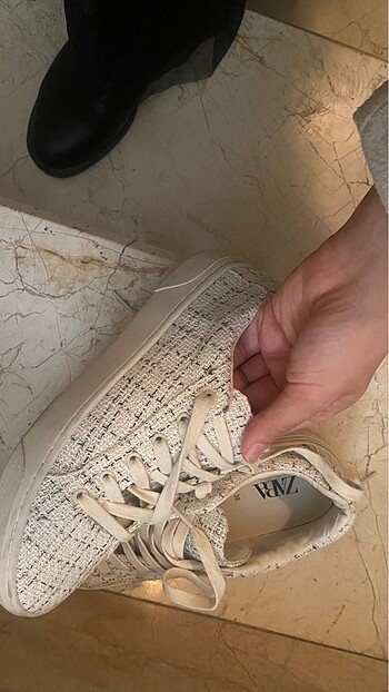 38 Beden beyaz Renk Zara sneaker