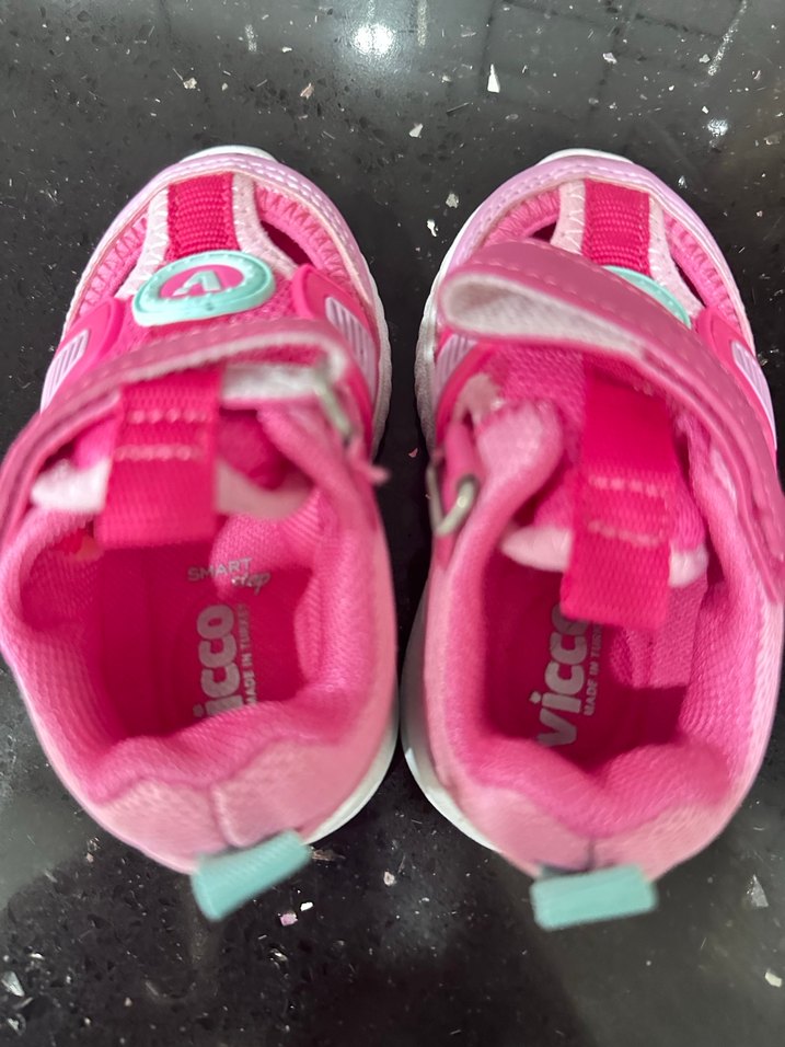 Kız Çocuk Pembe Cırt Cırtlı Spor Ayakkabı - Görsel 4