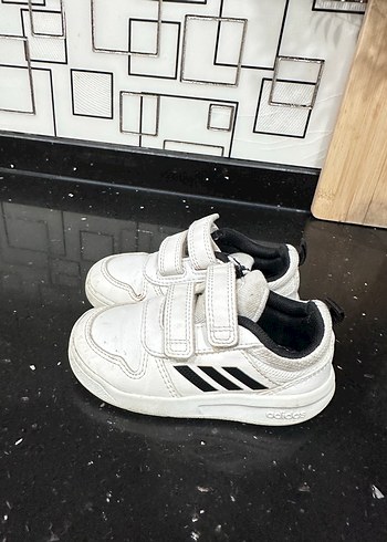 adidas 22