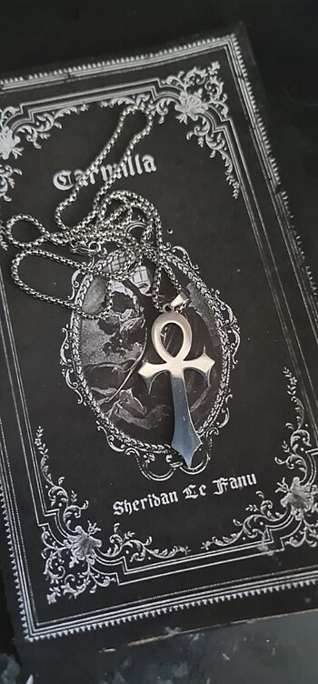 Gotik ankh kolye