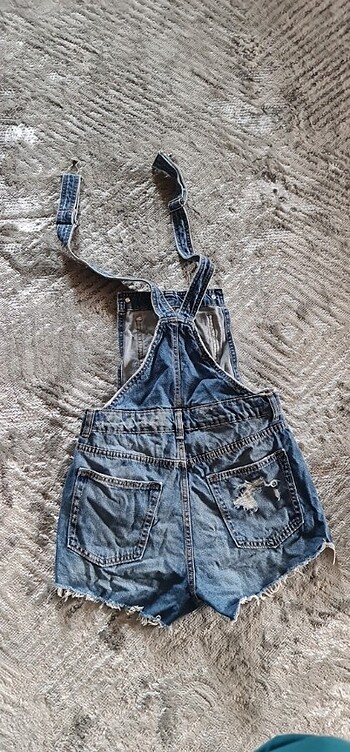 H&M Bahçıvan şort