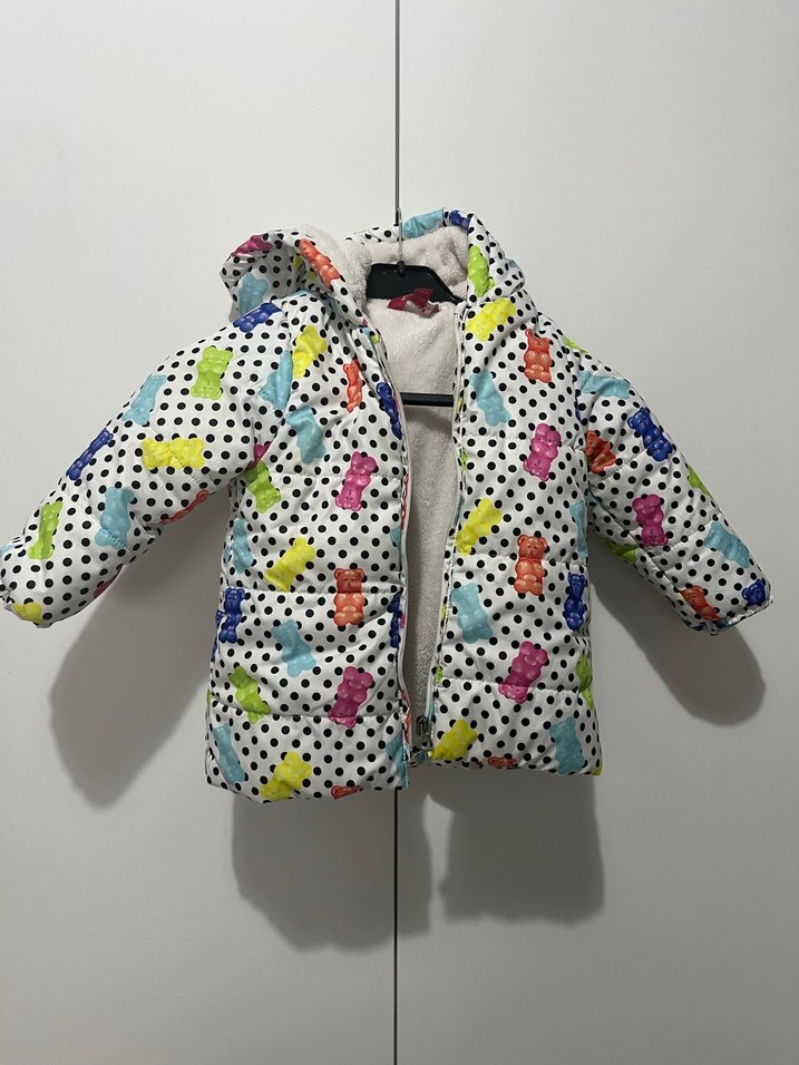 Ayıcık desenli Kapüşonlu Renkli Puantiyeli Kız Mont - Görsel 2