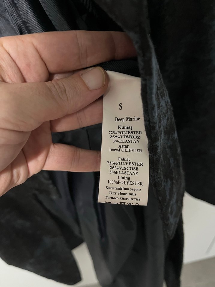 Yılan Desenli Siyah Goth Kadın Kaban - Görsel 3