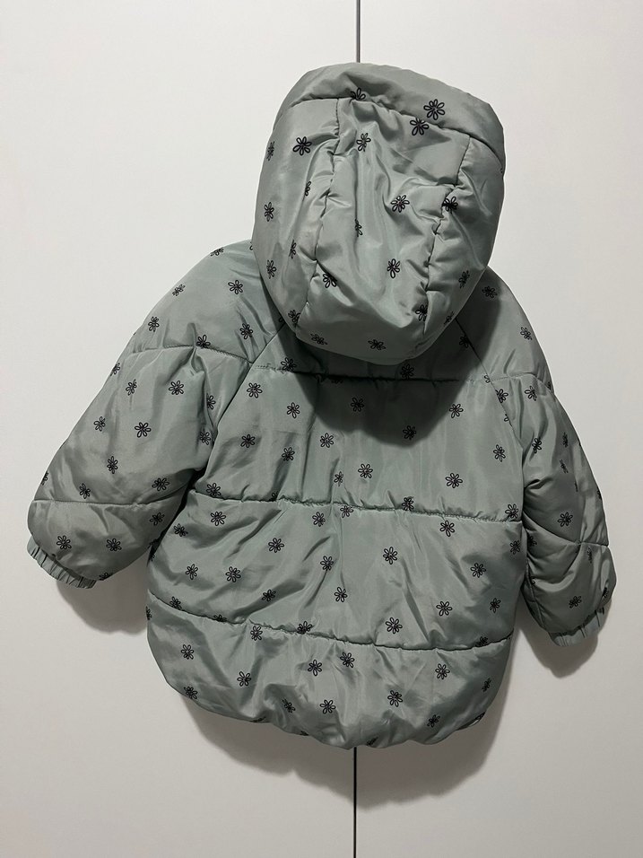 Zara Kız Çocuk Gri Kapüşonlu Nakışlı Mont - Görsel 3