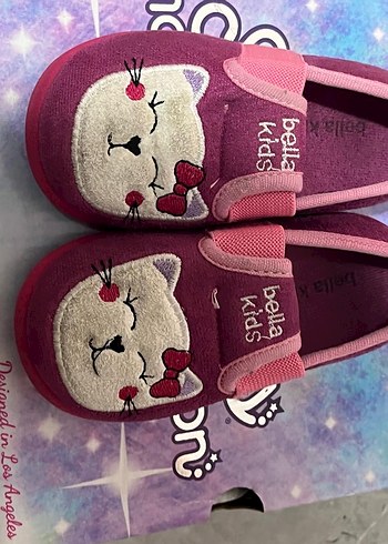 Kız Çocuk Pembe Nakışlı Sıcak Terlik - Görsel 2