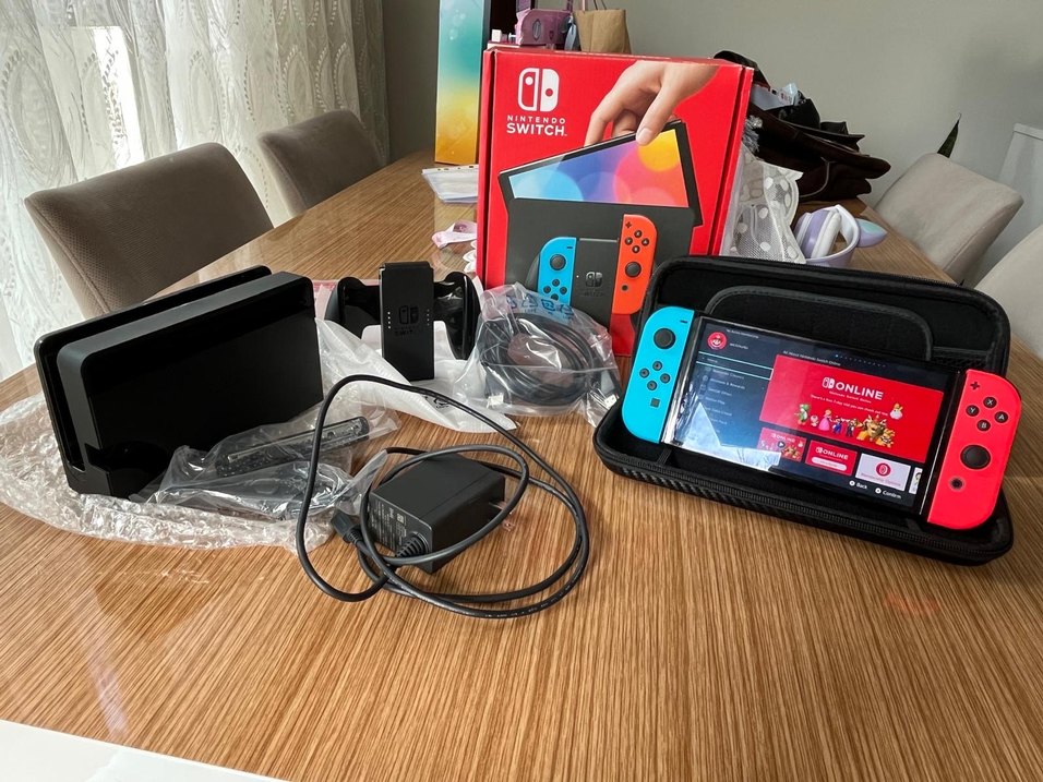 Kırmızı Nintendo Switch Oled 64GB Konsolu - Görsel 2