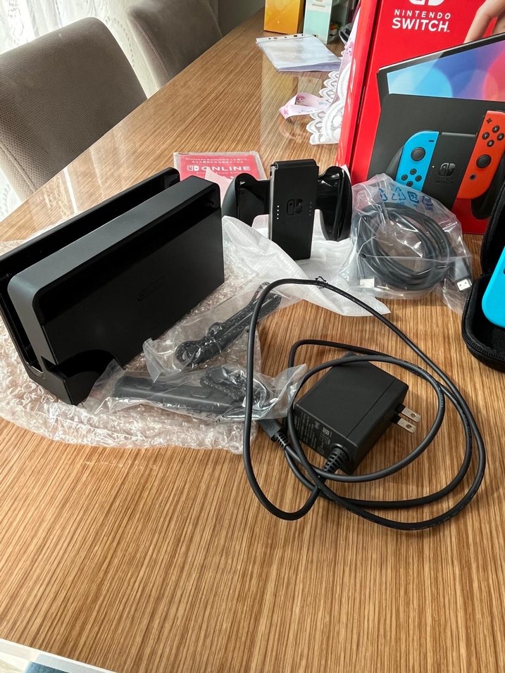 Kırmızı Nintendo Switch Oled 64GB Konsolu - Görsel 4
