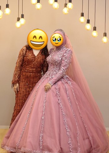 Abiye Uzun Kollu Pembe İşlemeli Sade Tesettür Nişan Elbisesi