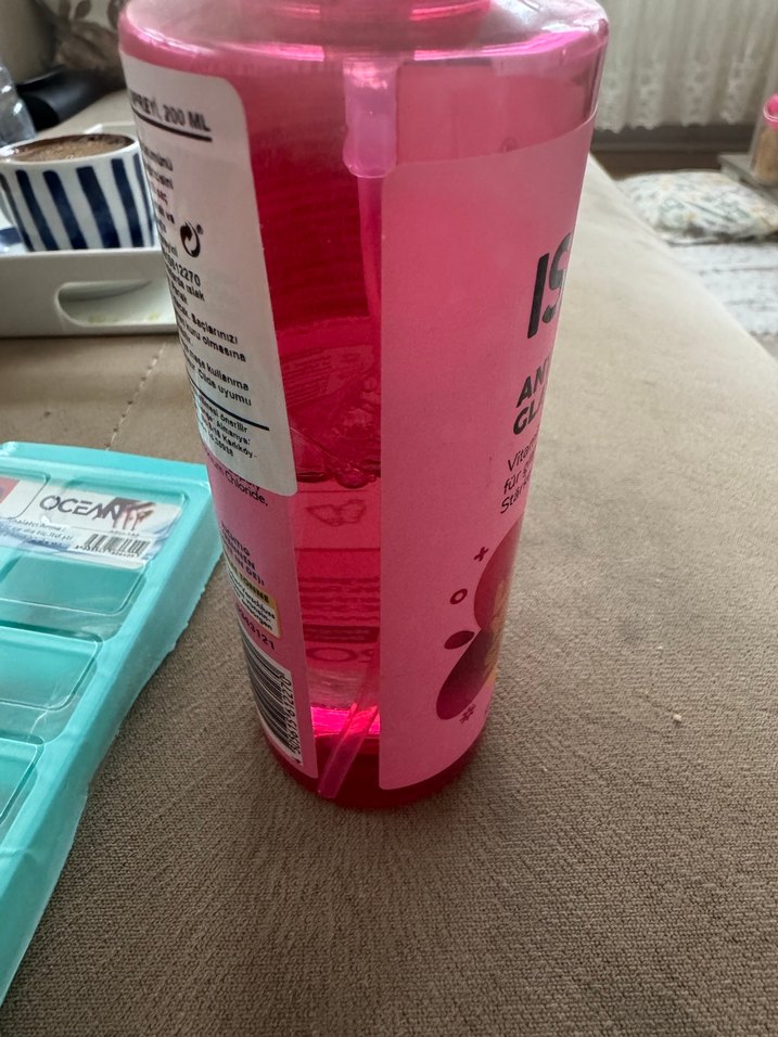 ISANA Anti-Frizz Saç Düzleştirici Sprey ve Takma Tırnak - Görsel 2