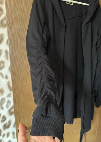 Siyah Kapüşonlu Salaş Hırka - Görsel 2