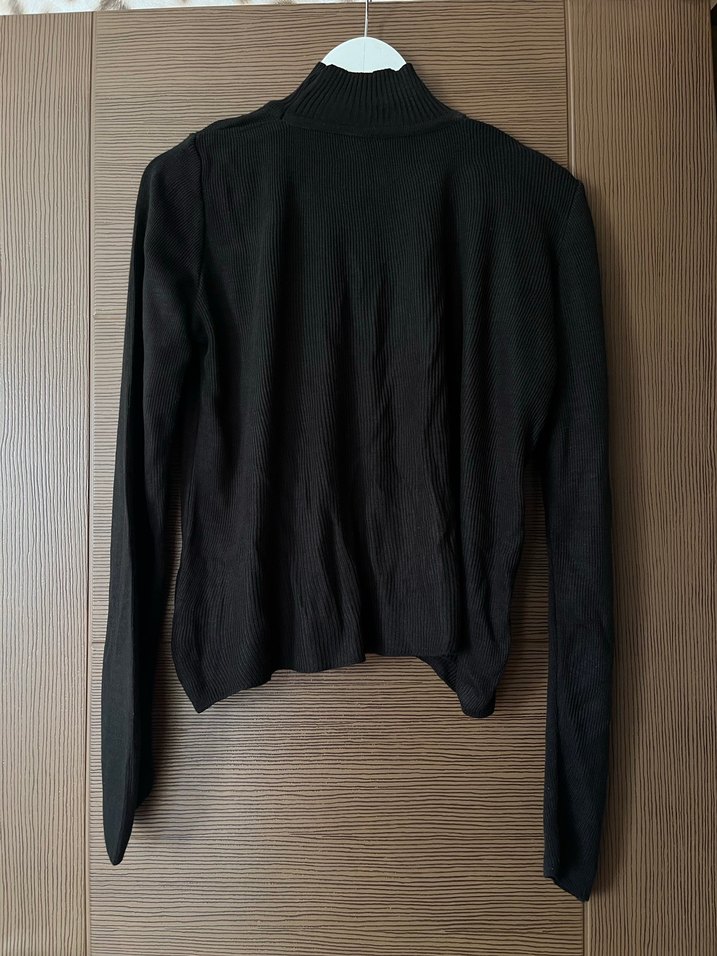 Siyah Asimetrik Yaka Triko Kadın Kazak - Görsel 3