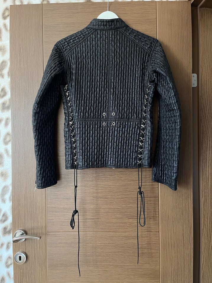 Kadın Siyah Kapitone Ceket - Görsel 4