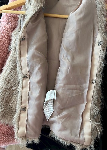 Bej Kürk Çocuk Yelek - Görsel 4