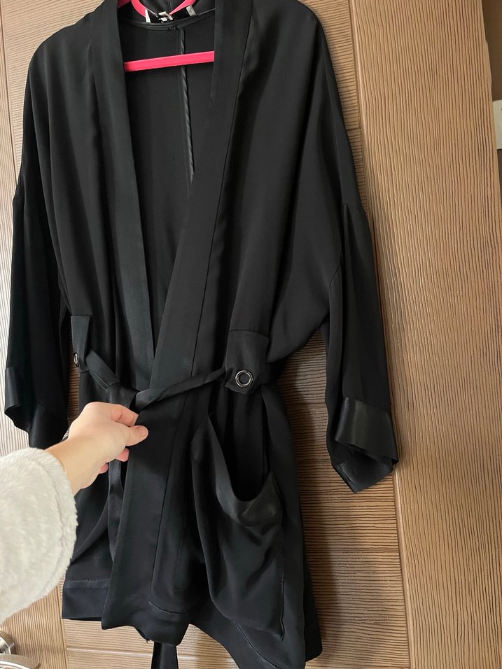 Siyah Kuşaklı Midi Ceket - Görsel 3