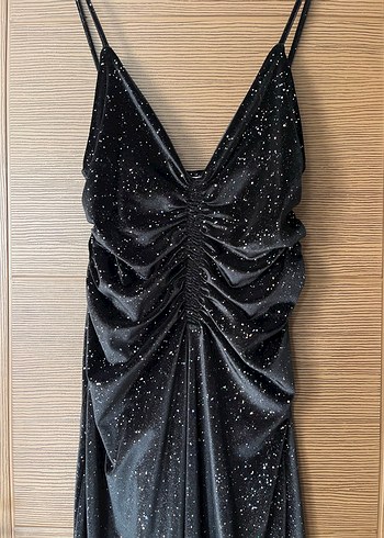 Siyah Drapeli Uzun V Yaka Abiye Elbise - Görsel 2