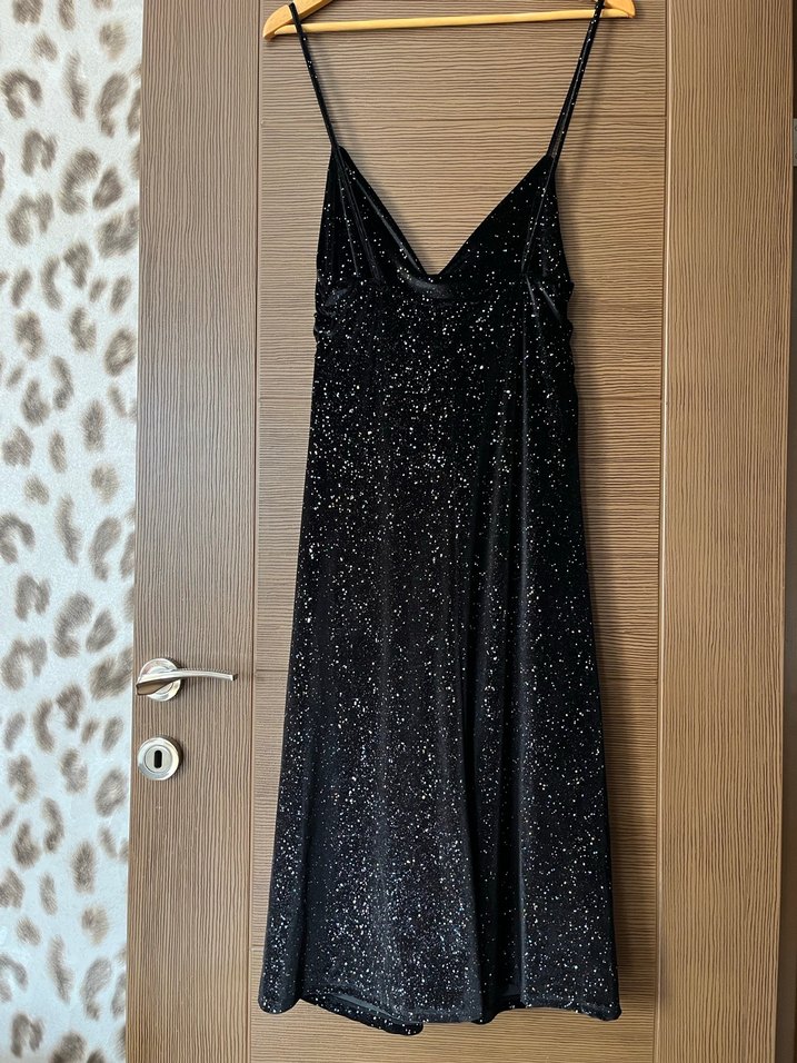 Siyah Drapeli Uzun V Yaka Abiye Elbise - Görsel 4