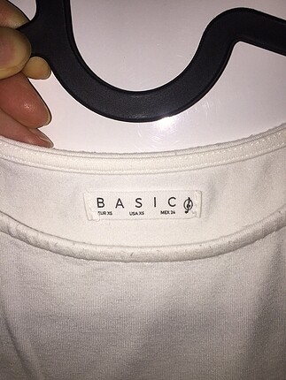 xs Beden beyaz Renk Stradivarius Tshirt