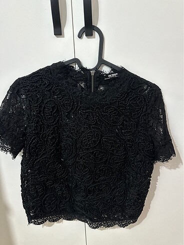 ZARA DANTELLİ BLUZ