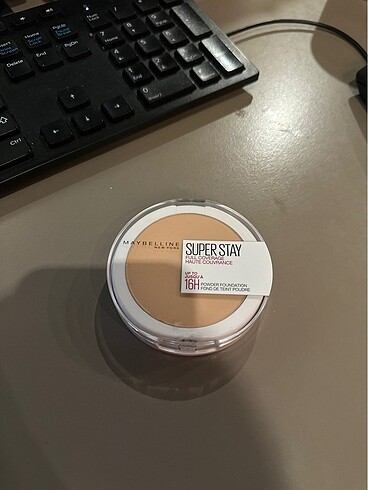 MAYBELLİNE SUPERSTAY SIKIŞTIRILMIŞ FONDOTEN 21 BEIGE