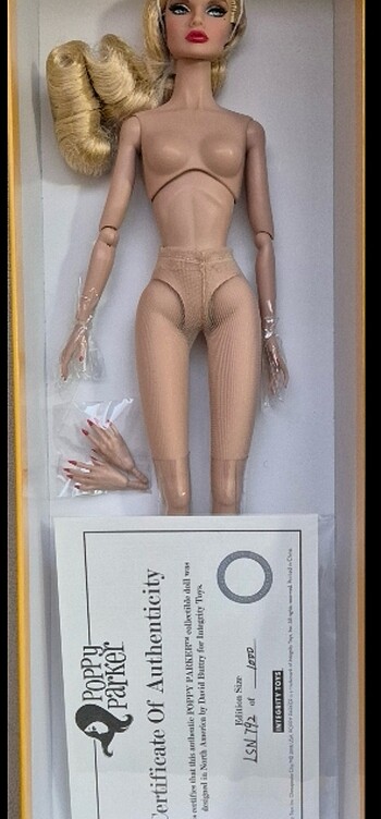 Barbie Poppy Parker lounge siren