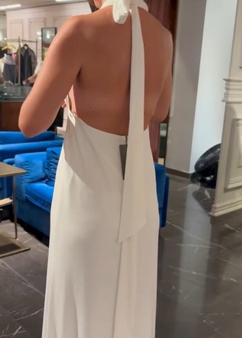V Yaka Uzun Beyaz Minimalist elbise - Görsel 7