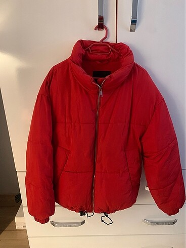 pull and bear kirmizi mont