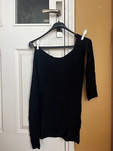 Zara Omuz Dekolteli Top