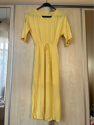 LC Waikiki LC Waikiki V Yaka Sarı Elbise