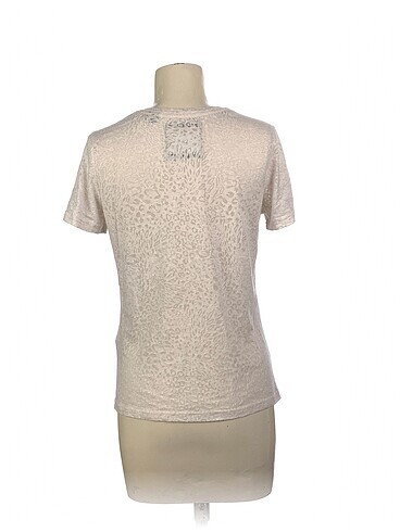 40 Beden Superdry T-shirt %70 İndirimli.