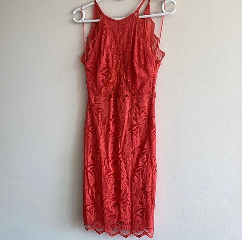 H&M kırmızı XS S likralı sırt dekolteli elbise