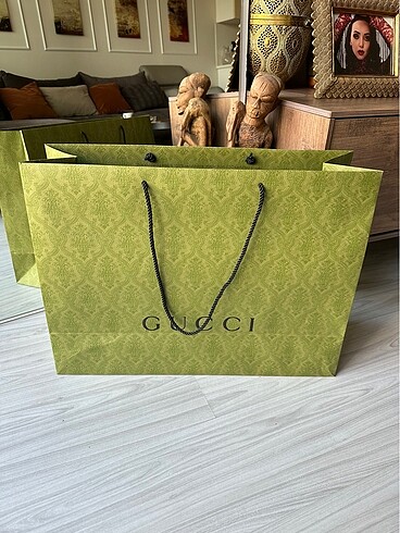 Gucci GUCCI Çanta Karton taşıma çantası (karton Poşet) 1 adettir Ölçül